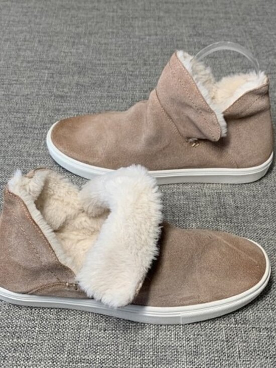 GB Thread-Up Suede Faux Shearling Sneaker Booties Sierra Tan 7 1/2 - Picture 2 of 9